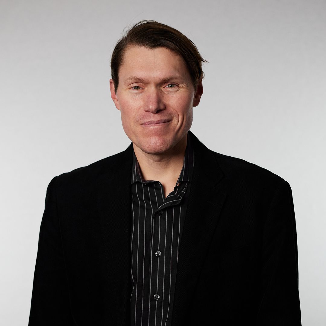 Samuel Hill, Co-Founder of QBITFLOW